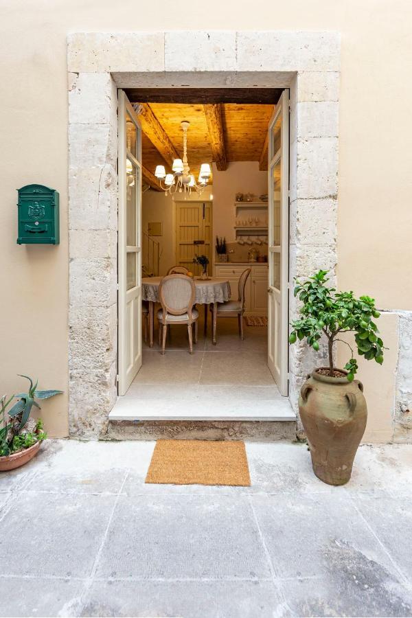 Ammari Ortigia Apartment سيراكوزا المظهر الخارجي الصورة